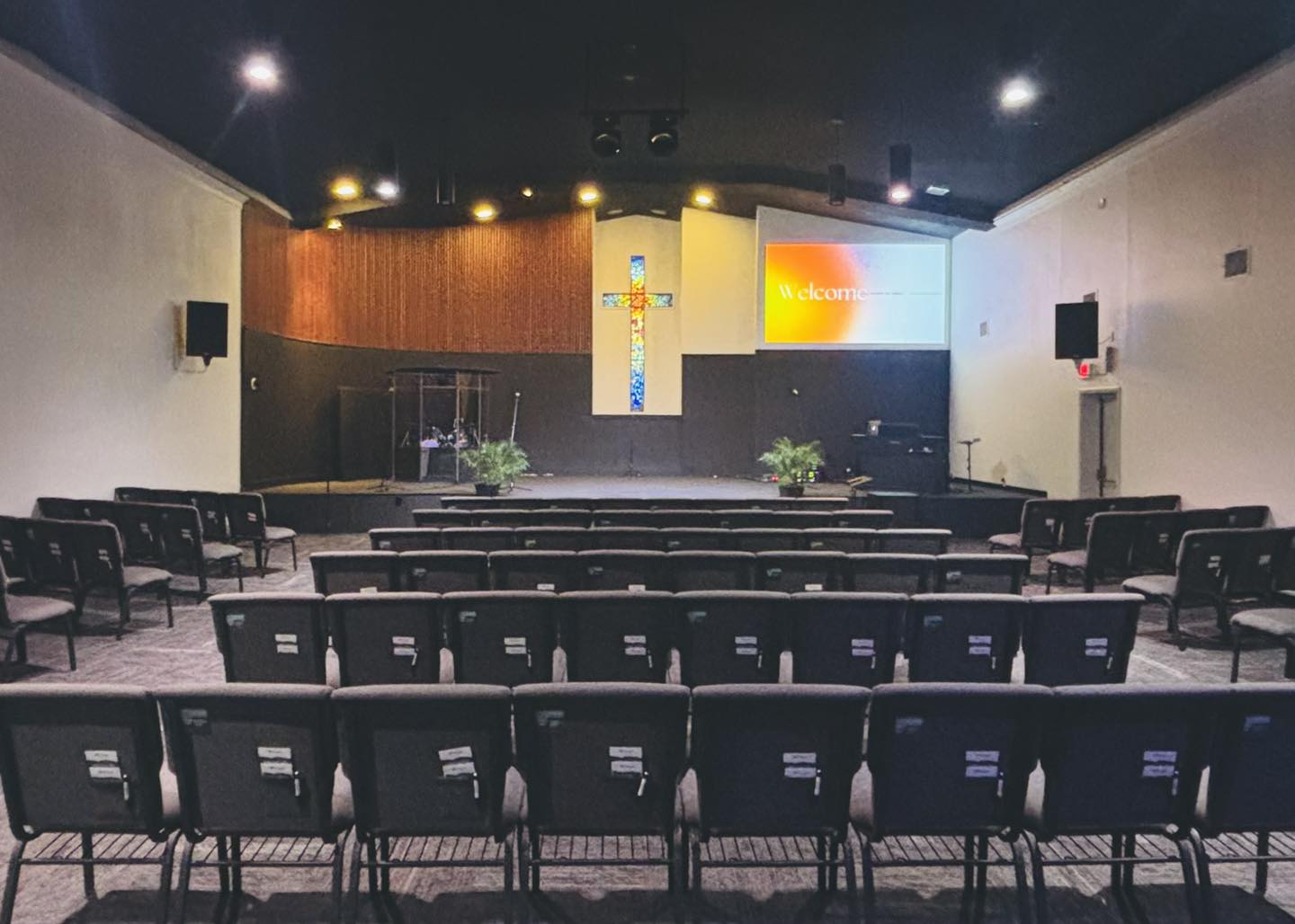 Church leadership and congregation gathering